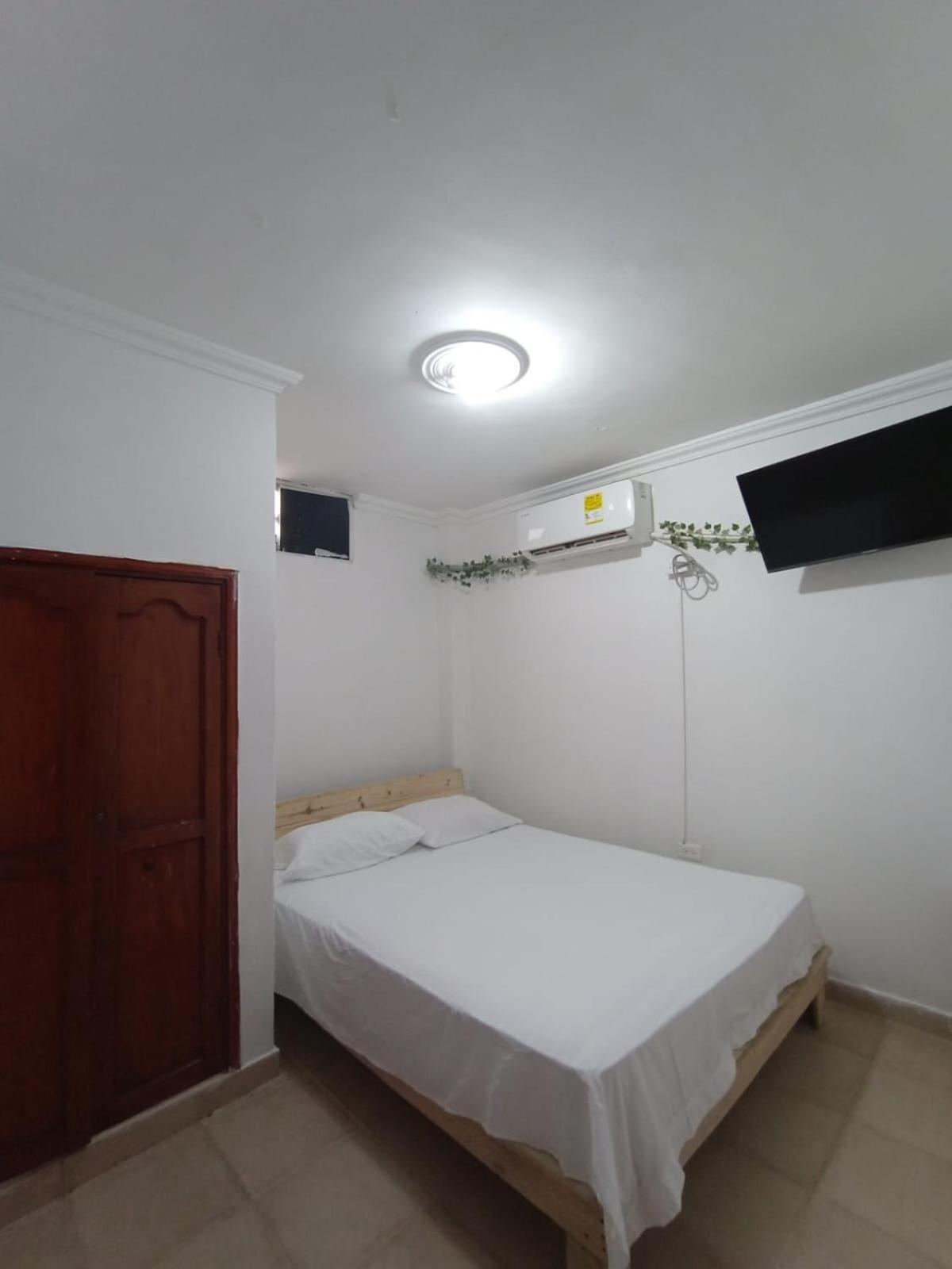 Miami Guest house *